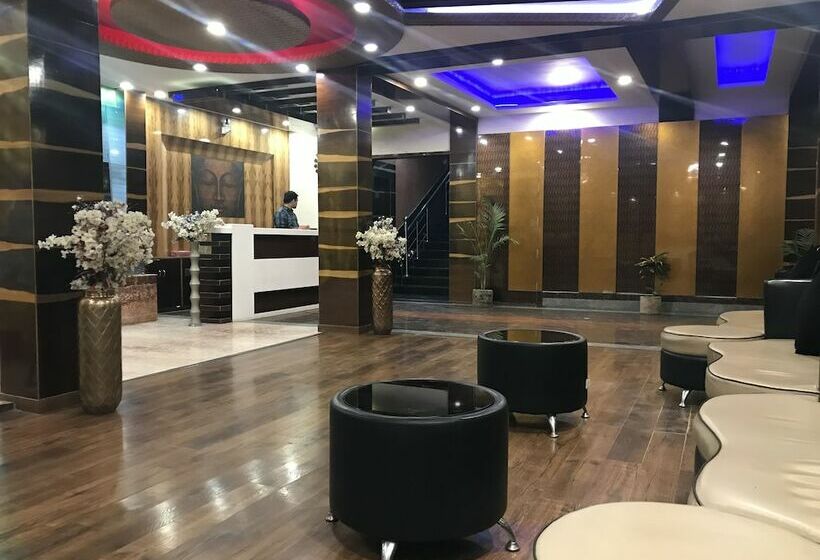 هتل Minakshi International