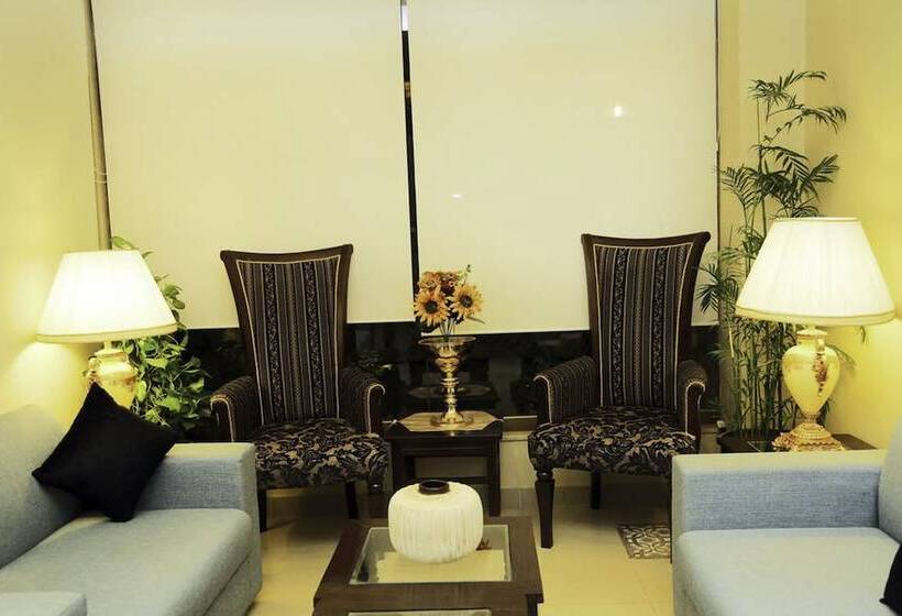 هتل Royal Elegance