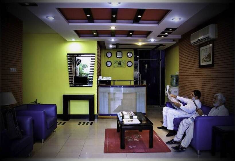 هتل Royal Elegance