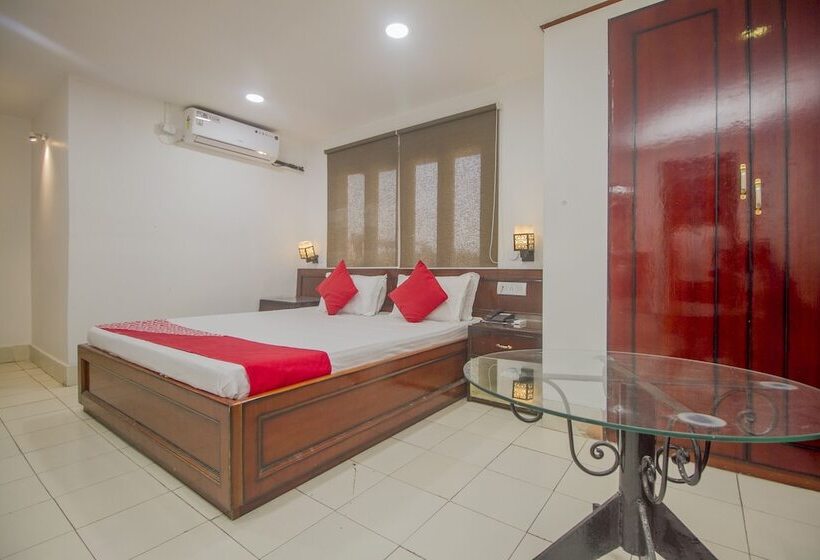 هتل The Mapple By Oyo Rooms