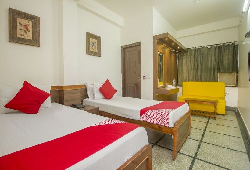 هتل The Mapple By Oyo Rooms