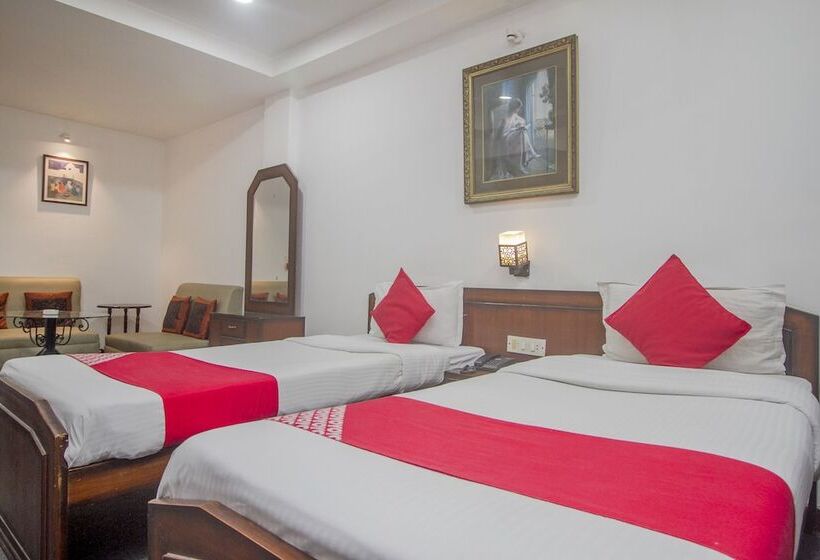 هتل The Mapple By Oyo Rooms
