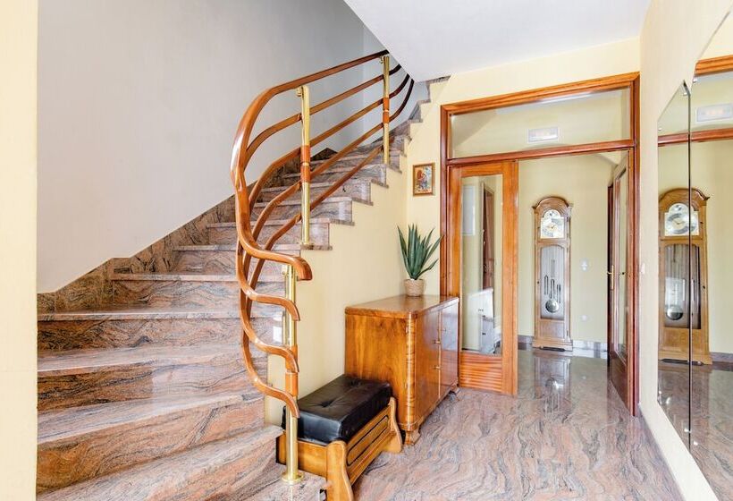 پانسیون Apartments Mara