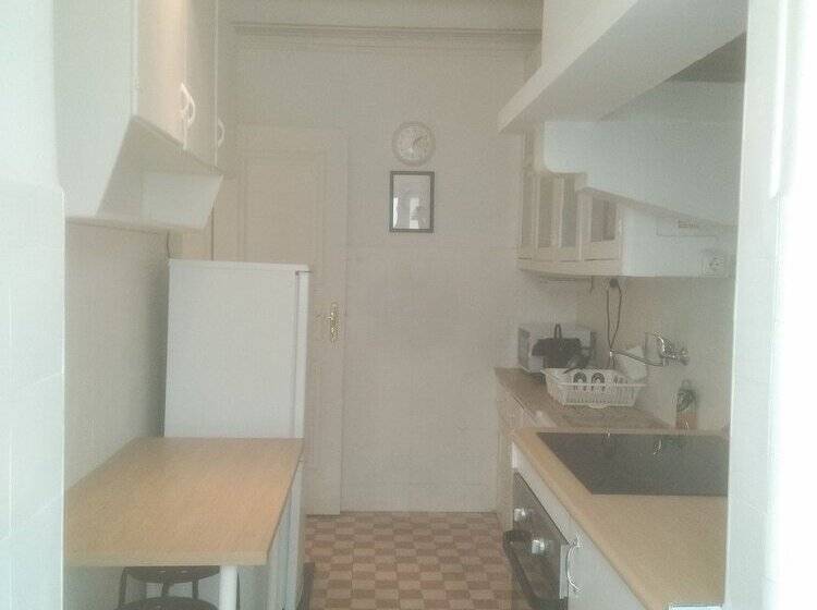 بنسيون Boomerang Serviced Apartment S