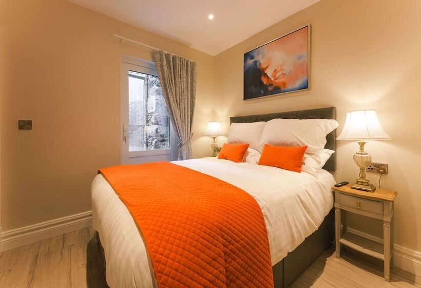 פנסיון Kingston S Townhouse