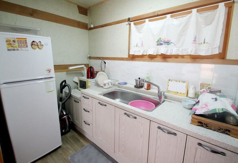 펜션 Moran Guesthouse