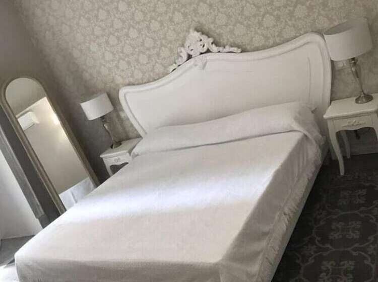 تختخواب و صبحانه La Casa Di Alma Luxury Rooms