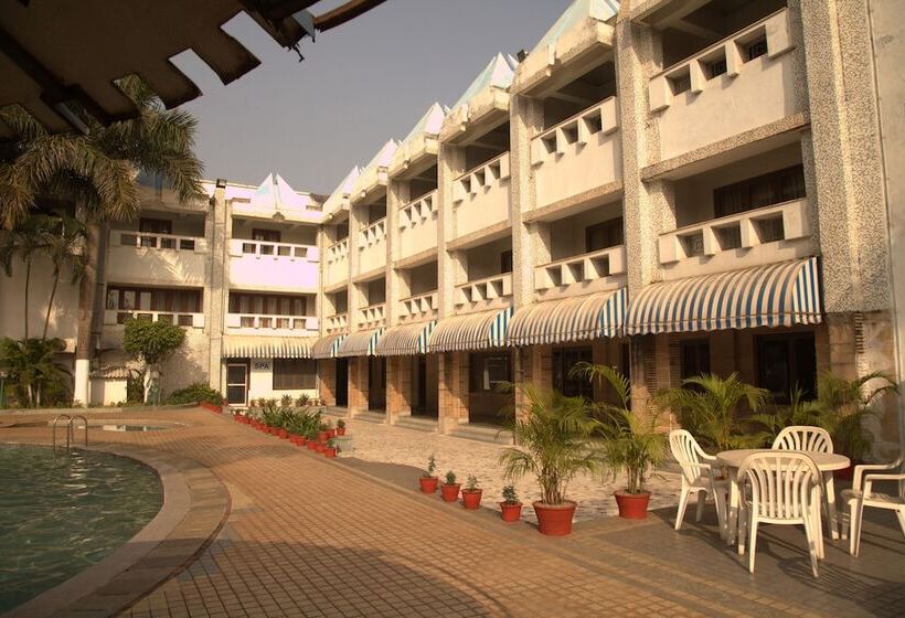فندق Landmarcplaza