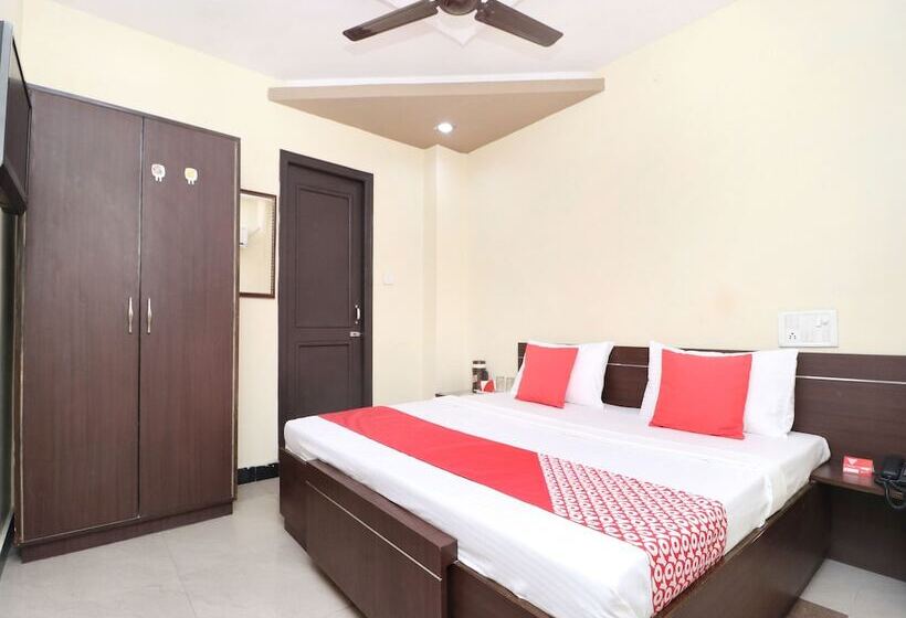 Отель Silver Star By Oyo Rooms