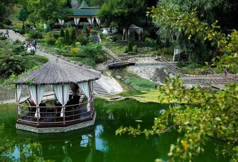 Park Rodnik Otel