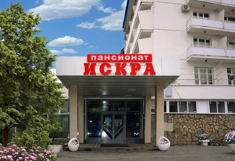 پانسیون Pansionat Iskra