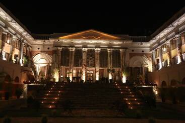 استراحتگاه The Rajbari Bawali