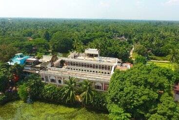 استراحتگاه The Rajbari Bawali