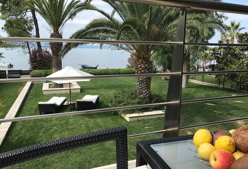 Samaya Beach House