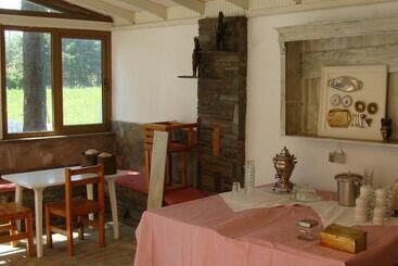 Xanthos Rooms