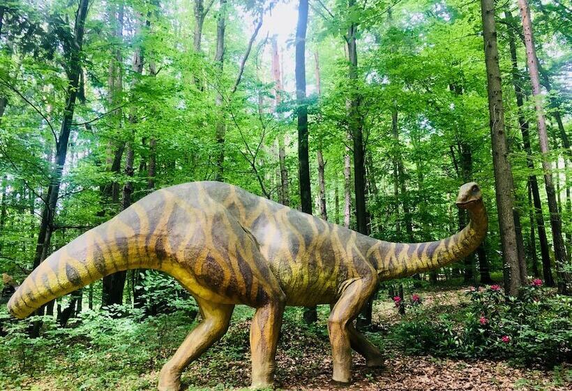 Baumhotel Styrassic Park