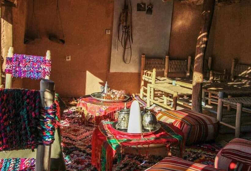 تختخواب و صبحانه Berber Family Lodge