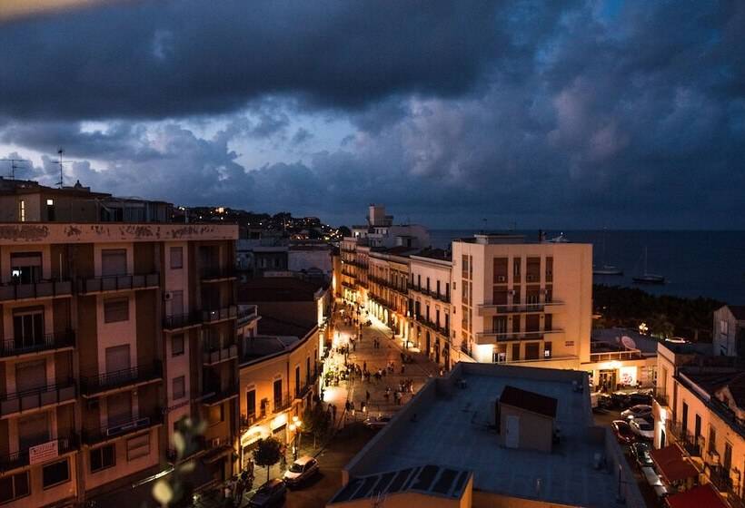 هتل Milazzo Inn Aimori