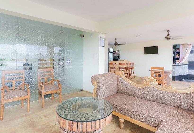 בית מלון כפרי Treebo Aarya Boulevard