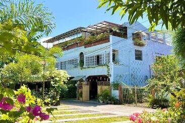 پانسیون Balai Tinay Guesthouse
