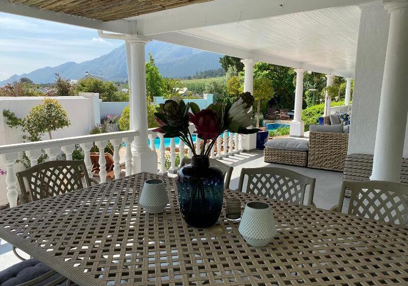پانسیون La Ferme Guesthouse