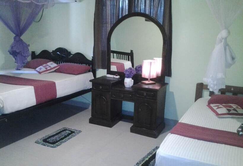 تختخواب و صبحانه House Of Esanya