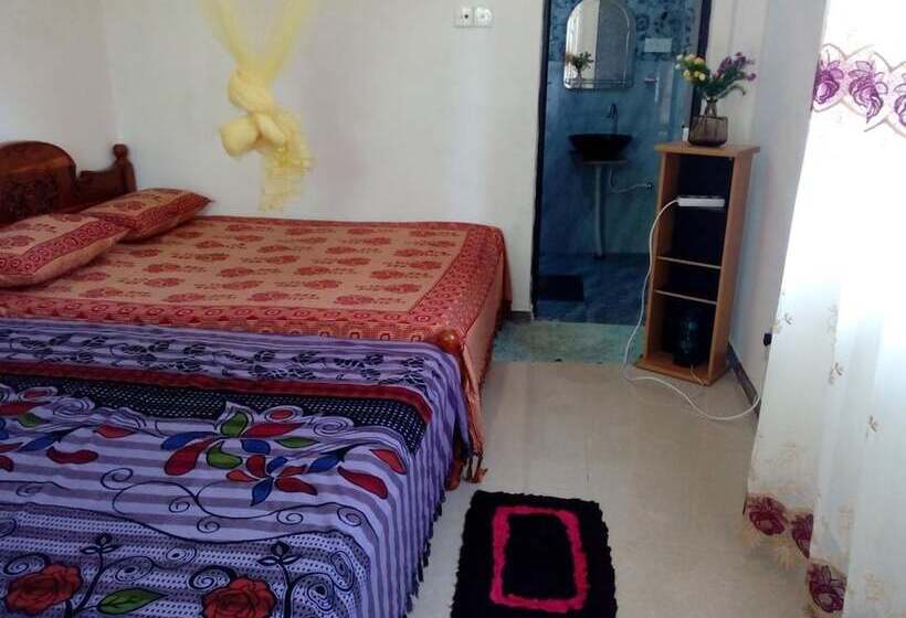 تختخواب و صبحانه House Of Esanya