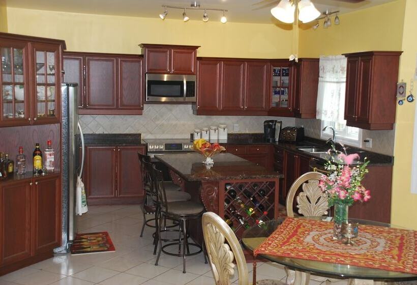 Bed and Breakfast Malak Bnb