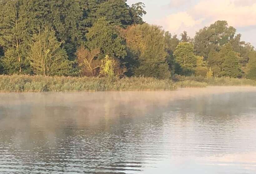 צימר Riverside Inn