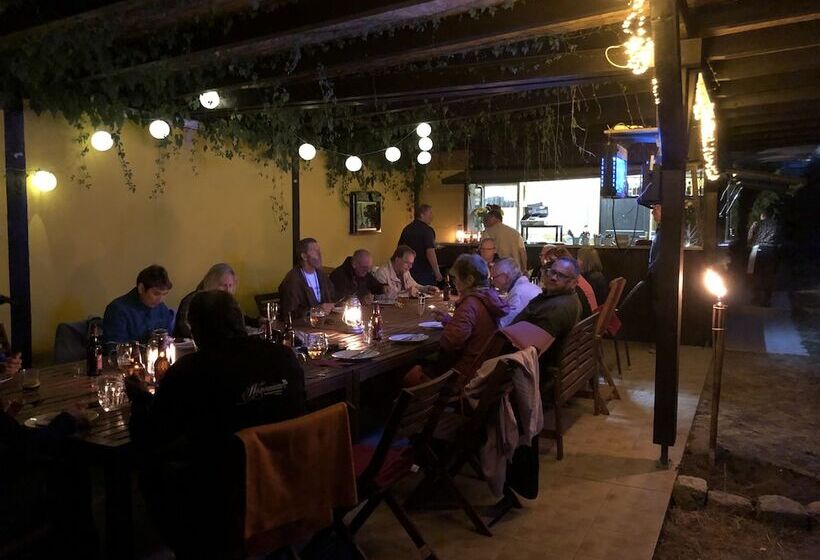 צימר Riverside Inn