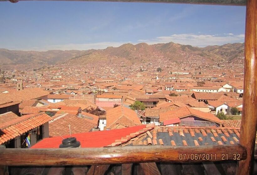 مسافرخانه El Mirador Del Inka Guest House
