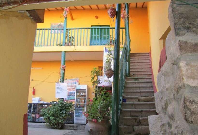 مسافرخانه El Mirador Del Inka Guest House