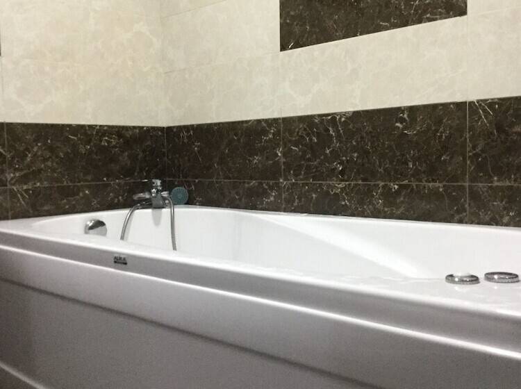 هتل New Grand