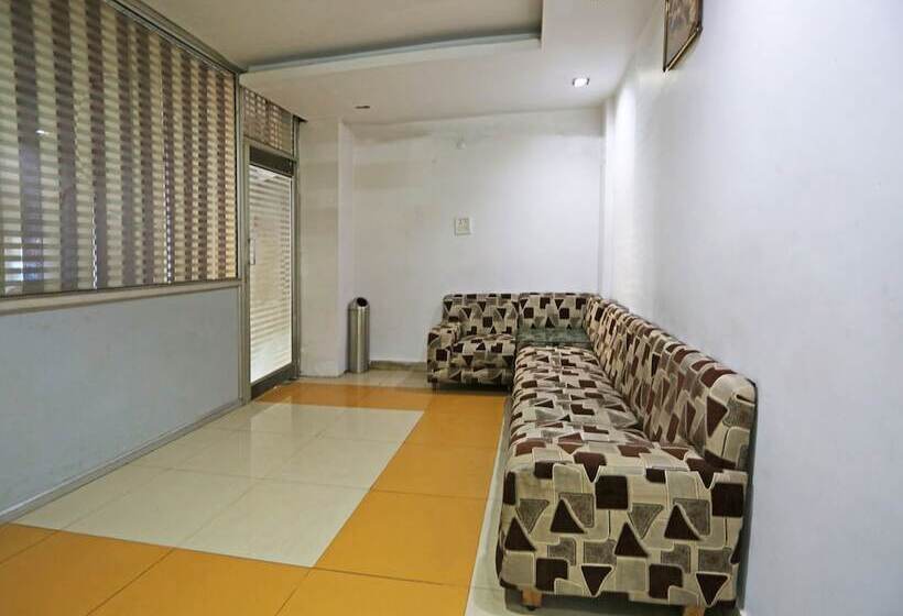 בית מלון כפרי Orchid Inn