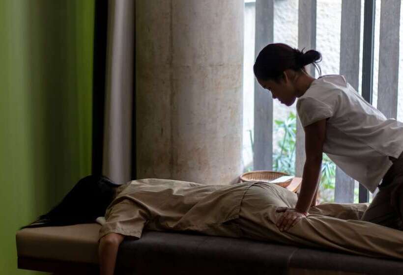 בית מלון כפרי Penh House