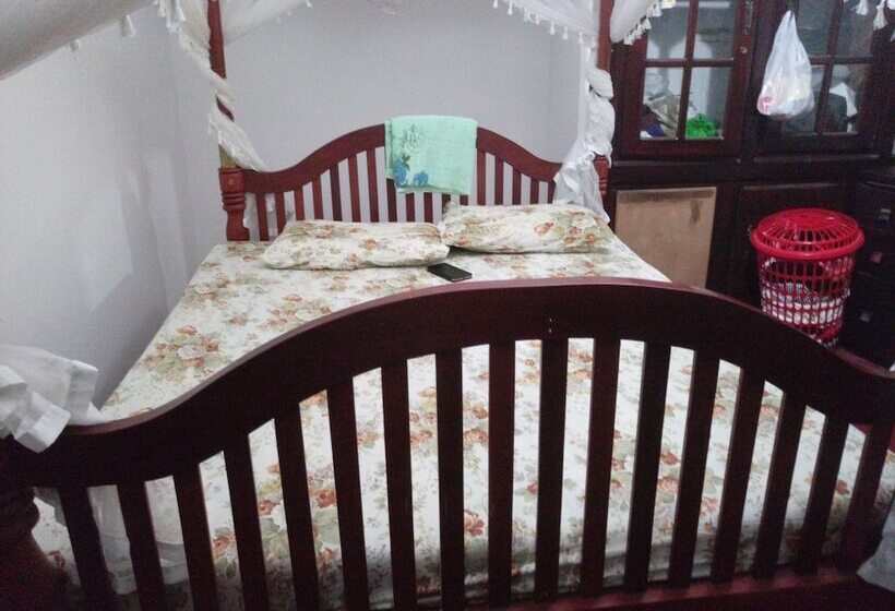 پانسیون Edna Home Stay