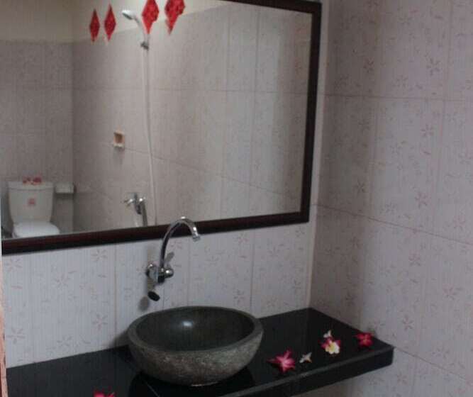 بنسيون Krisna Bungalows And Restaurant