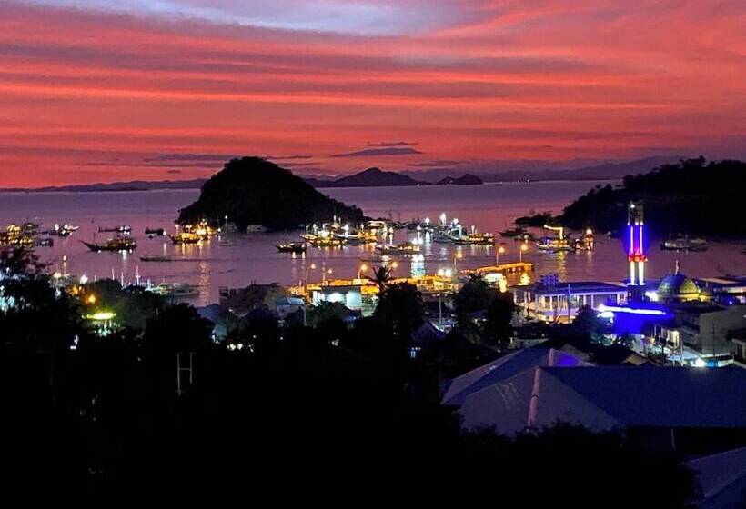 پانسیون Pesona Bali Room And Restaurant