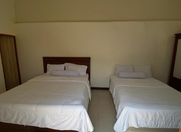 پانسیون Pesona Bali Room And Restaurant