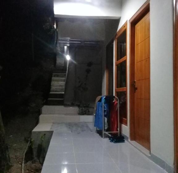 پانسیون Pesona Bali Room And Restaurant