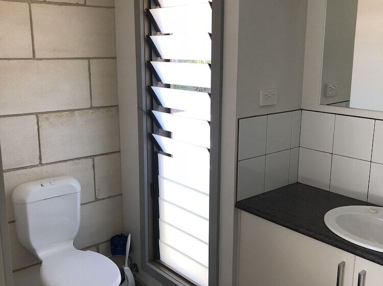 پانسیون Port Campbell Guesthouse & Flash Packers