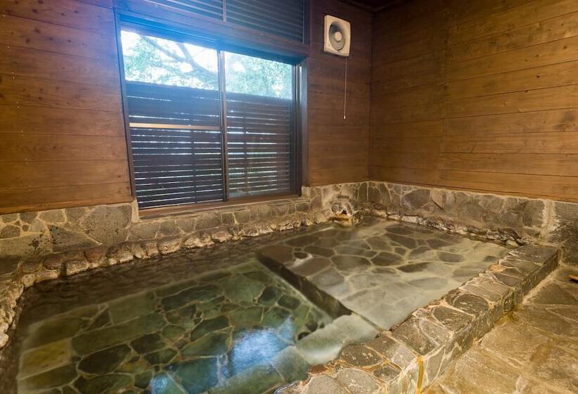 ریوکان Yufuin Dining Kitchen Zen