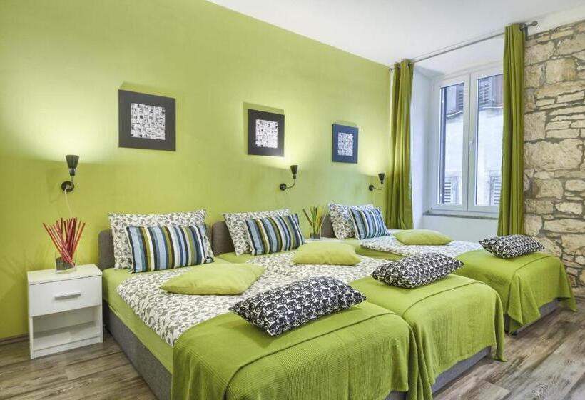 Top Center Rooms & Studio