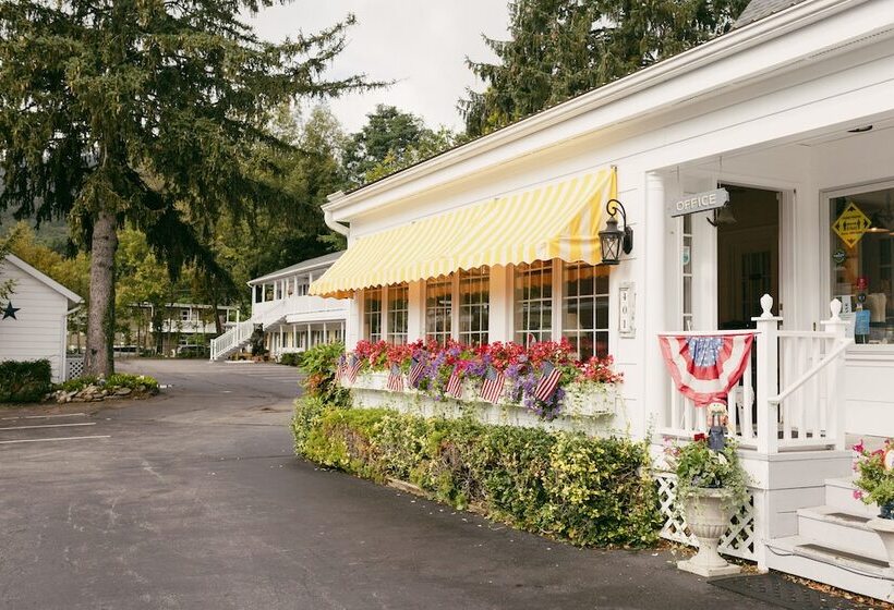 Admiral Motel