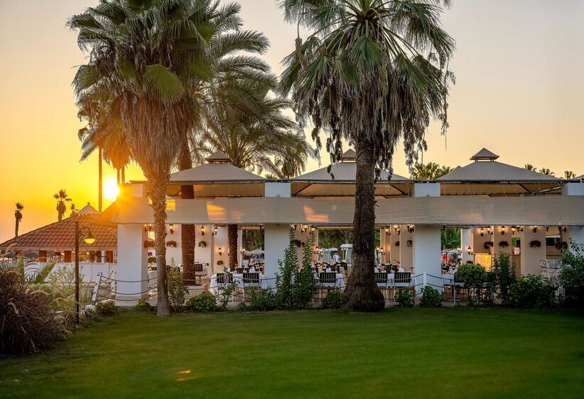 Adora Hotel & Resort