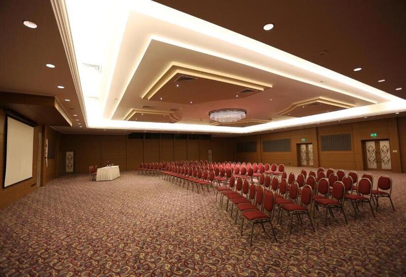 Adora Hotel & Resort