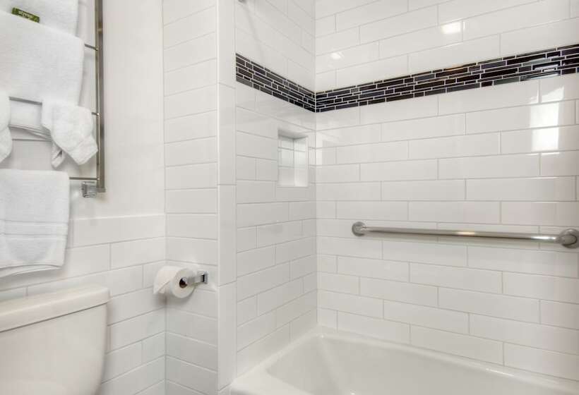 Aggie Inn, Ascend Hotel Collection