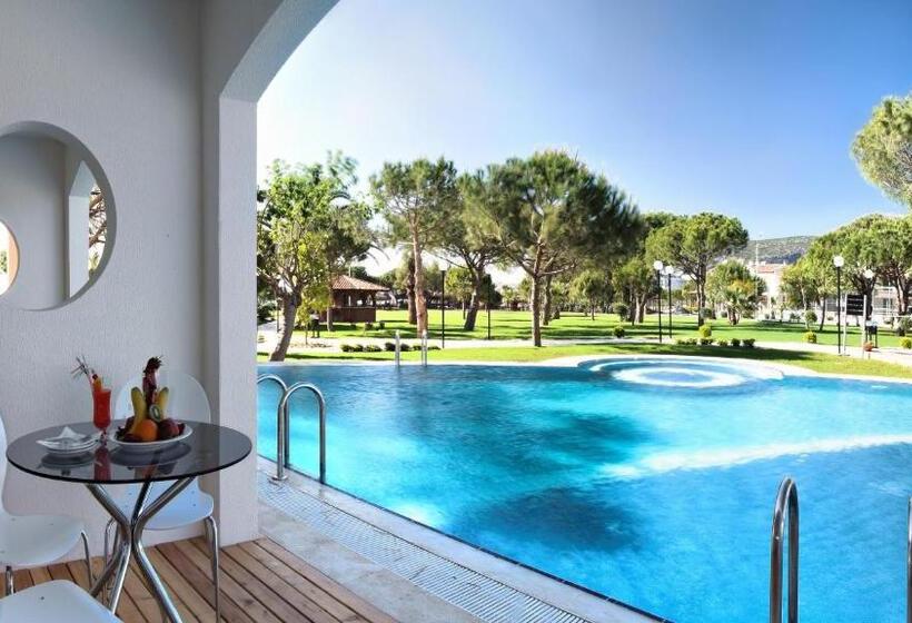 Batıhan Beach Resort & Spa