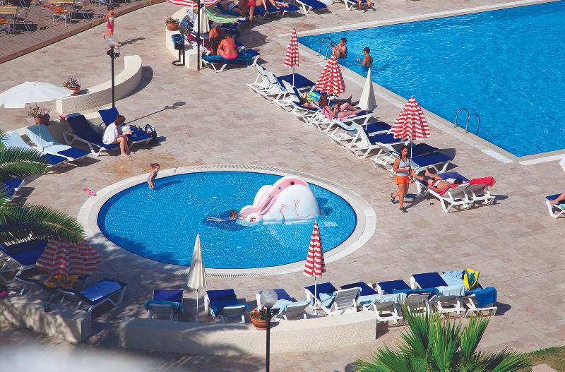 Batihan Beach Resort & Spa  24h All Inclusive