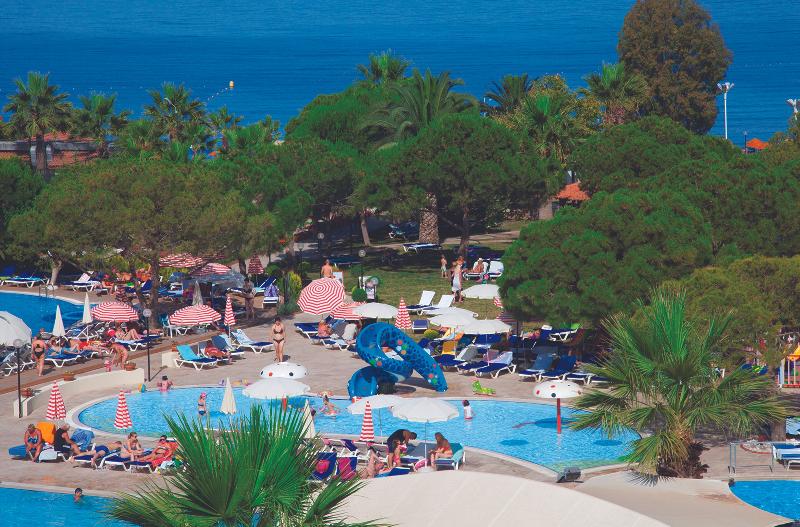 Batıhan Beach Resort & Spa